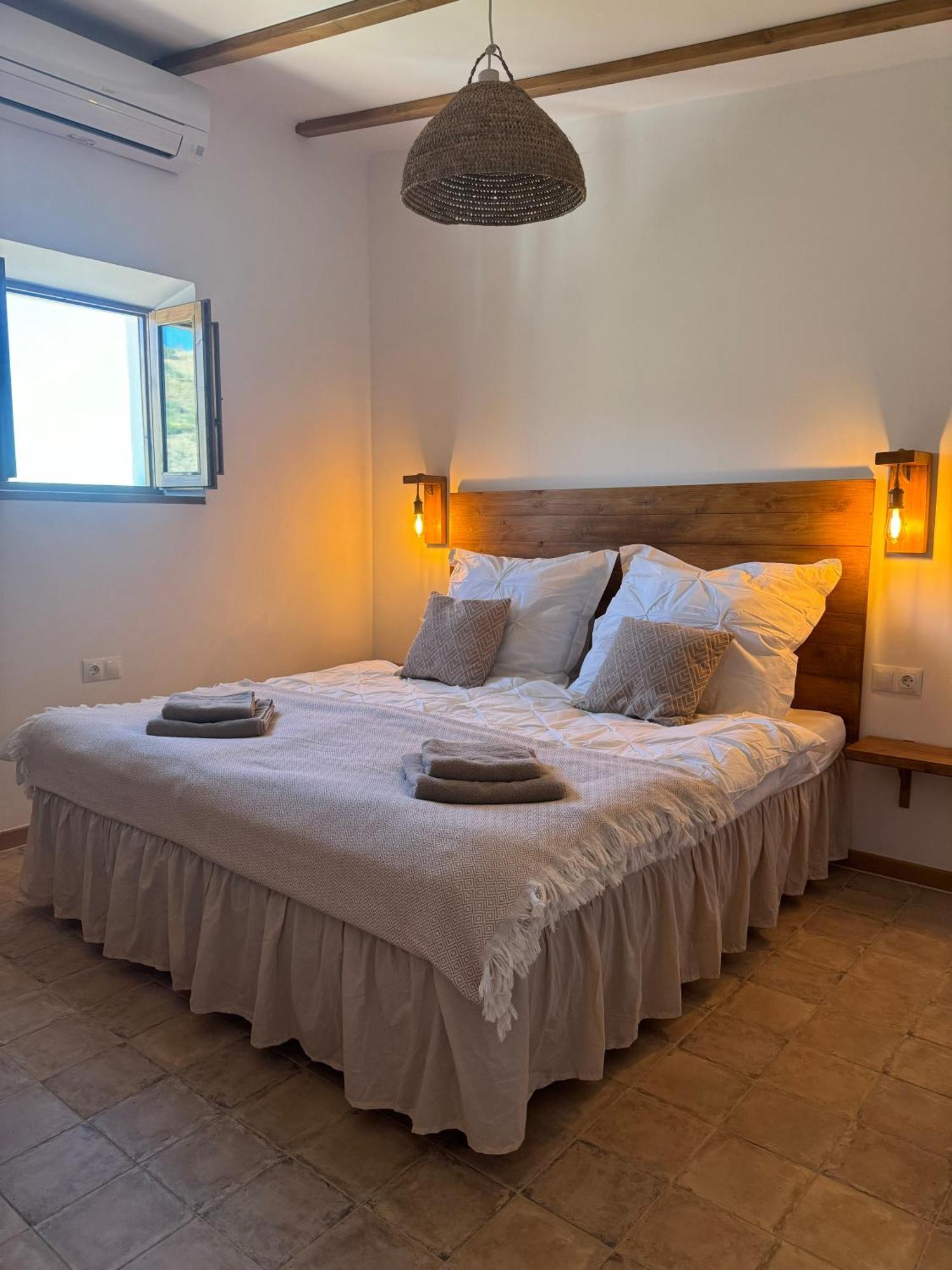 Santa Teresa Bed & Breakfast Andalusien Pizarra Exterior photo