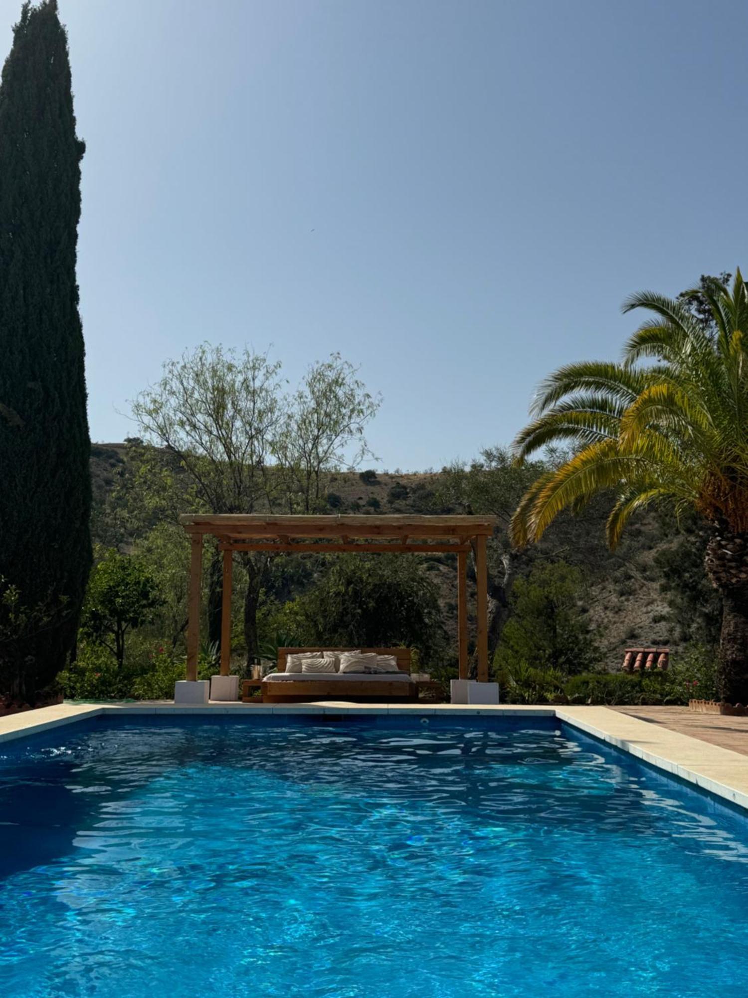 Santa Teresa Bed & Breakfast Andalusien Pizarra Exterior photo